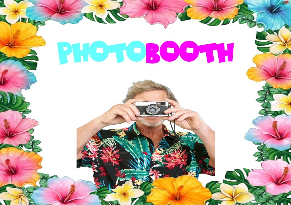 Photobooth met bloemenrand en tropische uitstraling