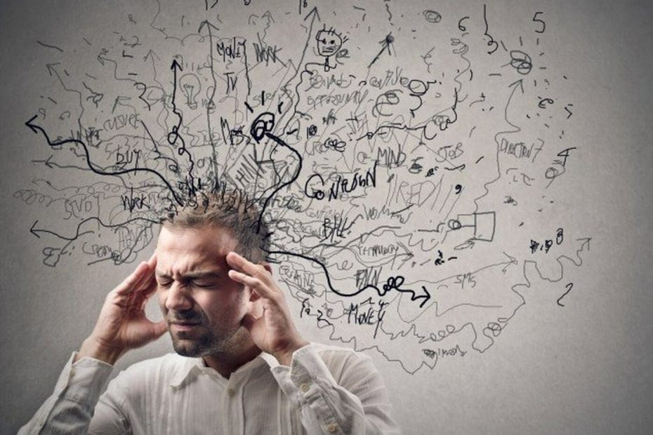 Man met stress en gedachtenchaos